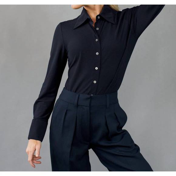 NEW LUXEIRE bubble blouse in black - Picture 2 of 4